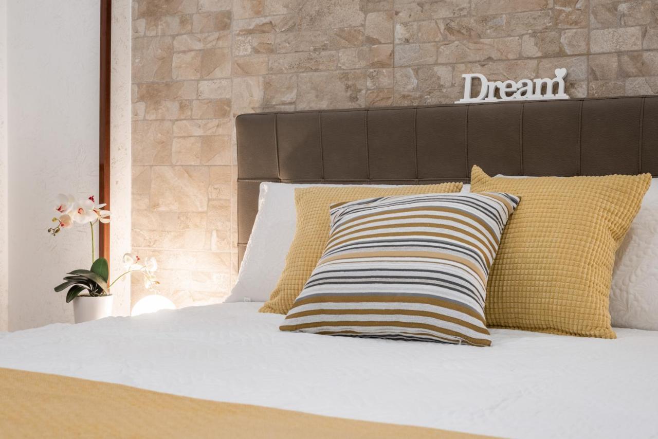 Yhellow Comfy Appartement Bari